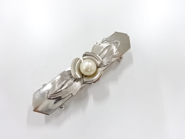 JAPANESE KIMONO / ANTIQUE OBIDOME (SASH CLIP) / PEARL